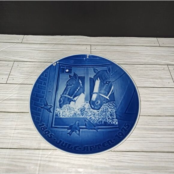 B&G COPENHAGEN PLATE CHRISTMAS NIGHT IN THE STABLE-1895 JULE-AFTER 1975 DENMARK - Picture 1 of 7